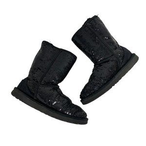 UGG Australia  women's Classic Short Sequin Boots Sparkle black Boots size US 6